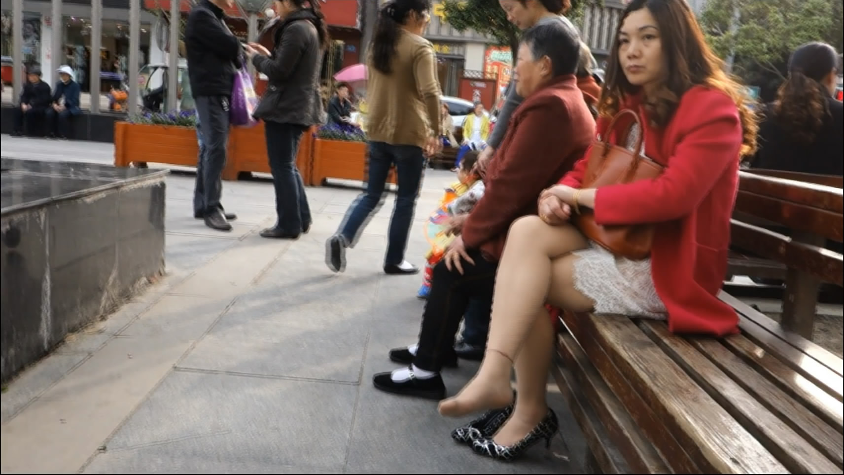 streetsnapnylon[00 01 17][20181203 221309 2]